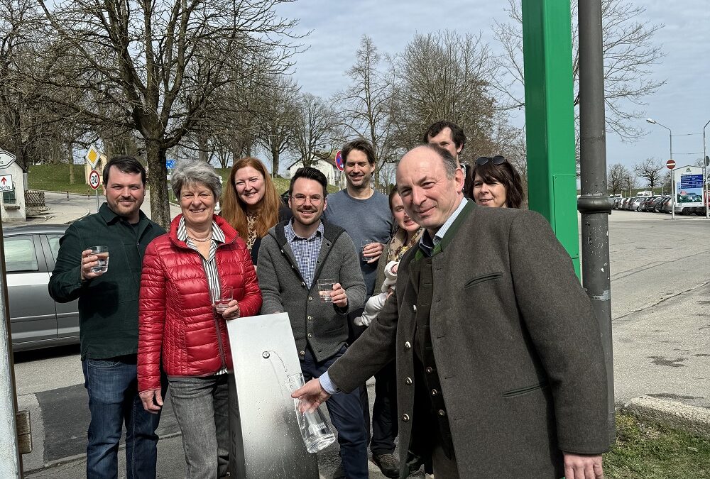 Einweihung eines neuen Trinkbrunnens in Andechs